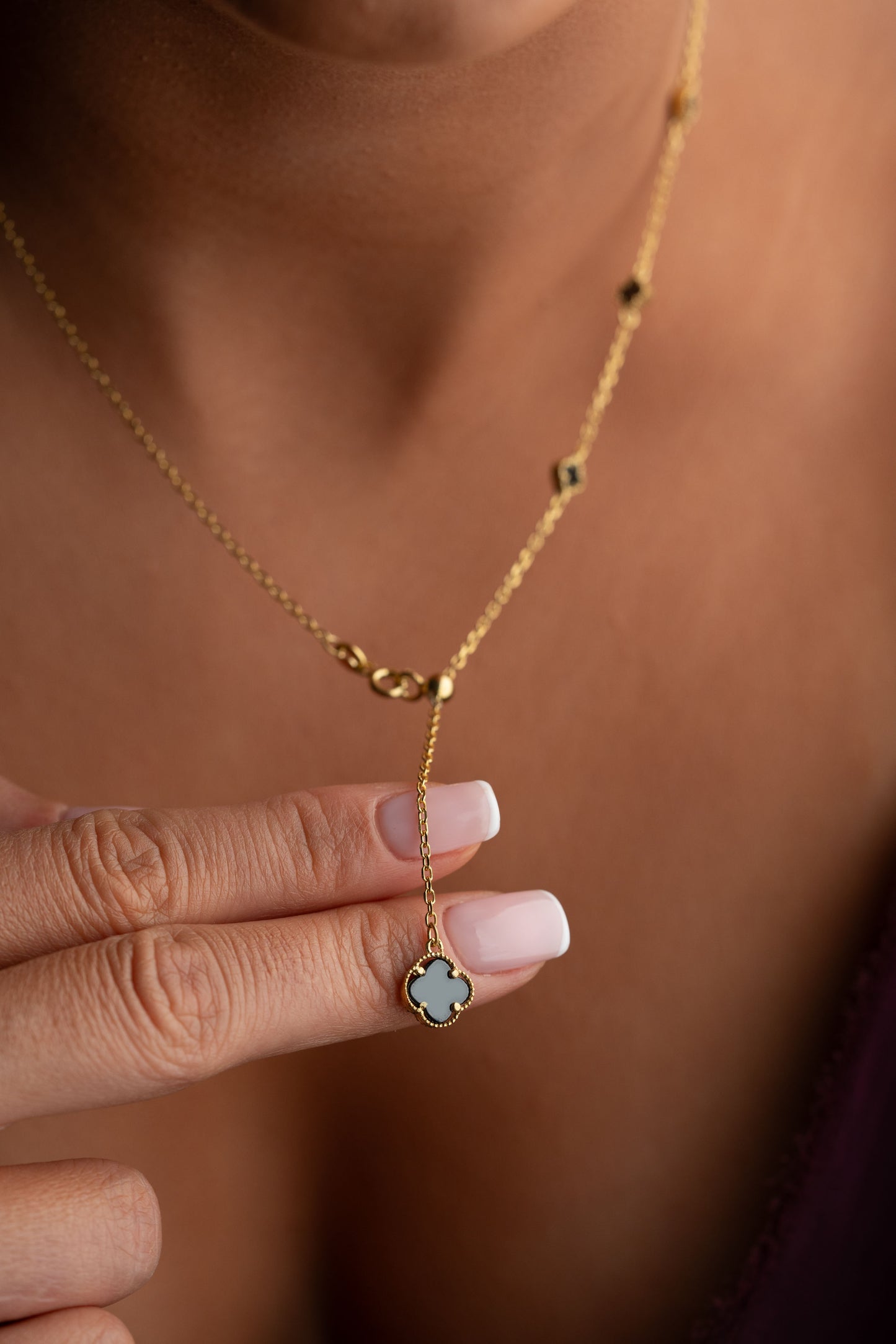 925 Ayar Gümüş Siyah Onix Taşlı Asansör Yonca Kolye