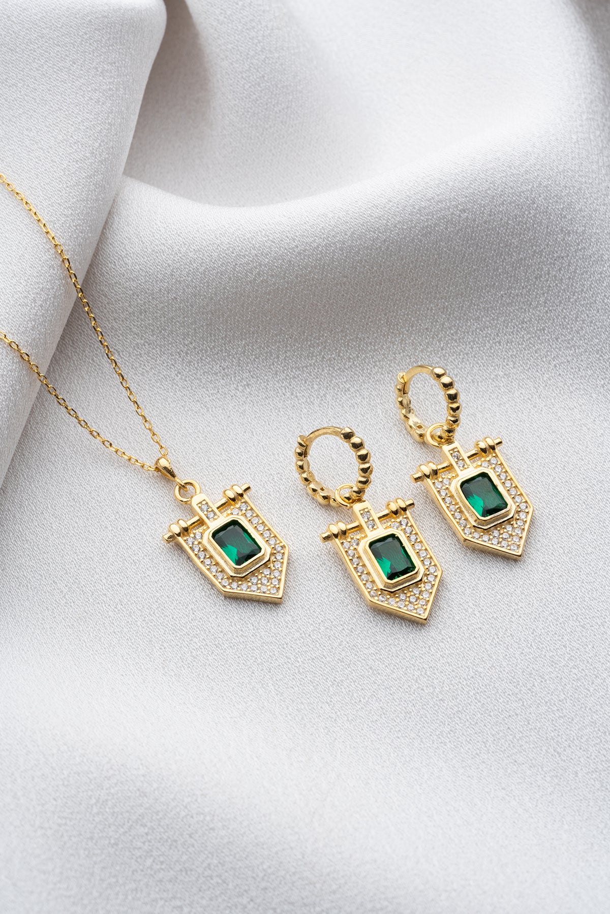 925 Ayar Gümüş Zümrüt Taşlı Set
