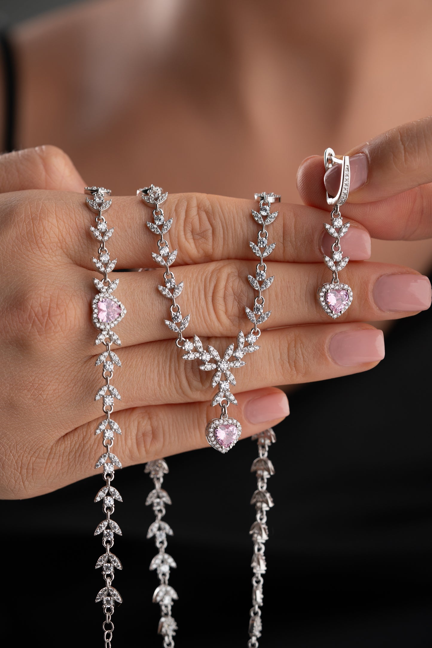 925 Ayar Gümüş Pembe Zirkon Taşlı Gerdanlık Küpe Bileklik Takı Seti