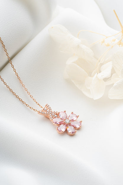 925 Ayar Gümüş Pembe Lotus Çiçeği Kolye