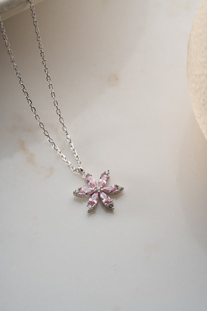 925 Ayar Gümüş Pembe Taşlı Lotus Çiçeği Kolye