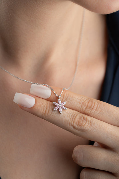 925 Ayar Gümüş Pembe Taşlı Lotus Çiçeği Kolye