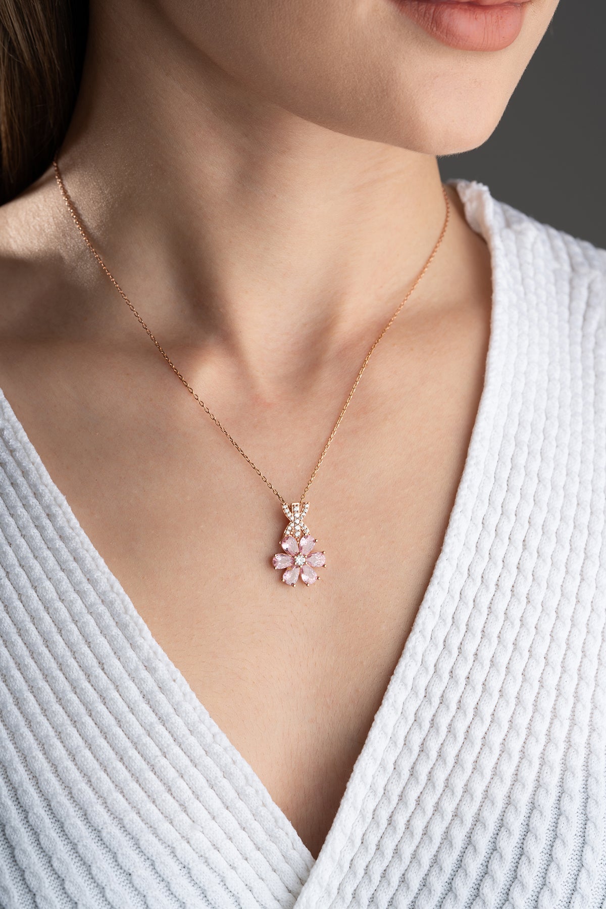 925 Ayar Gümüş Pembe Lotus Çiçeği Kolye