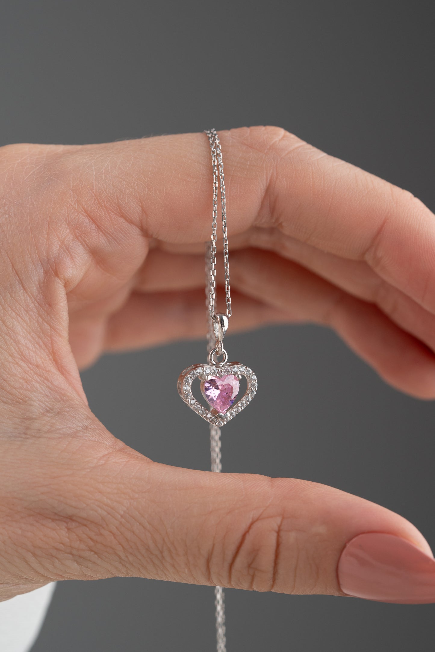 925 Ayar Gümüş Pembe Zirkon Taşlı Kalp Kolye