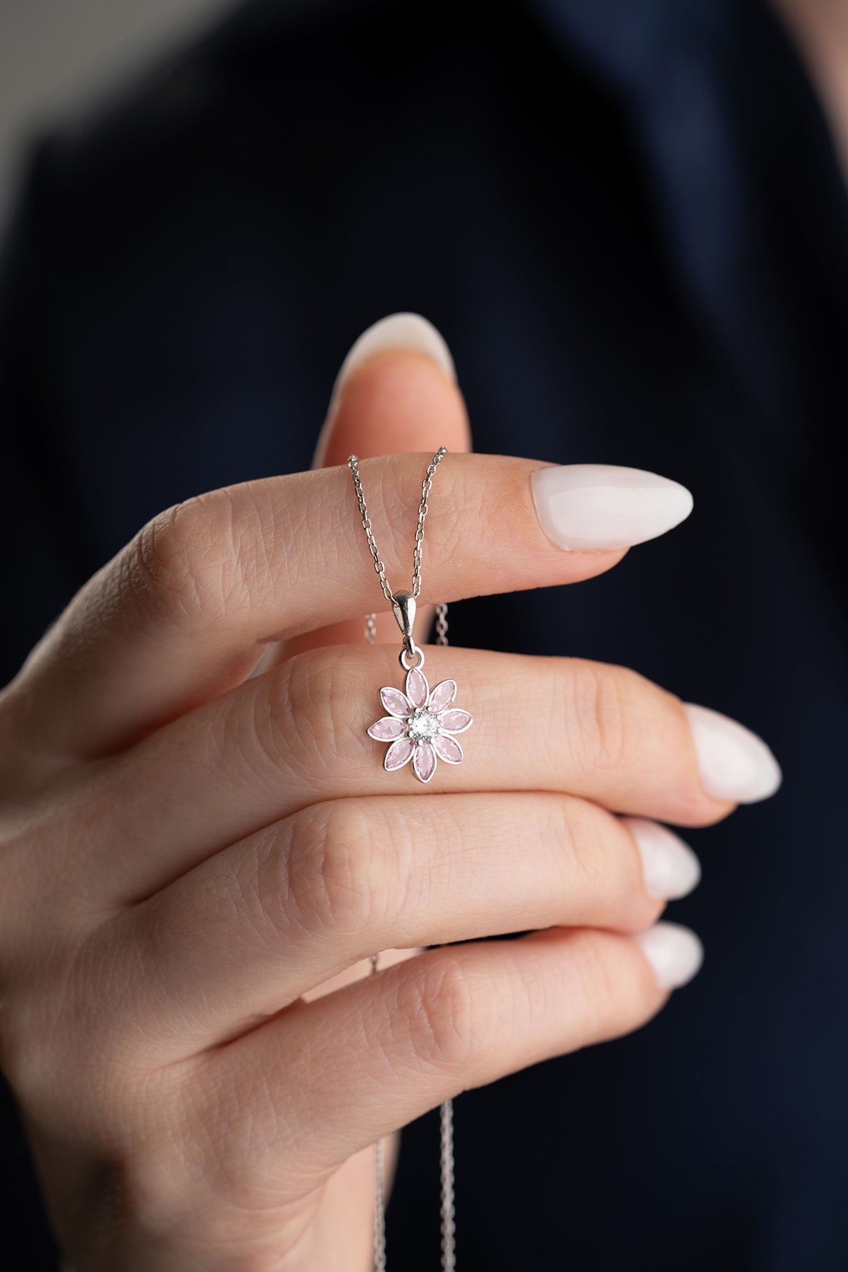 925 Ayar Gümüş Pembe Zirkon Taşlı Çiçek Kolye