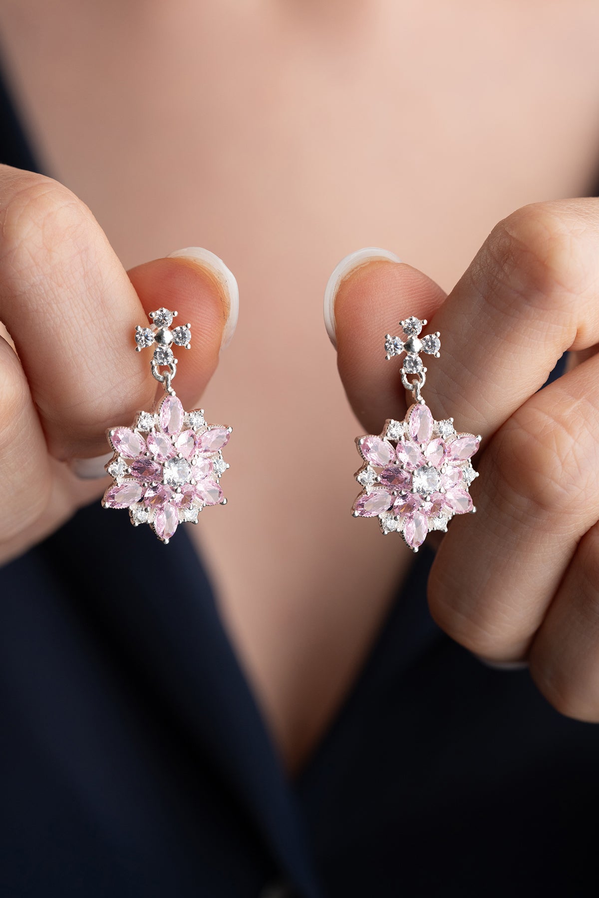 925 Ayar Gümüş Pembe Zirkon Taşlı  Çiçek Küpe