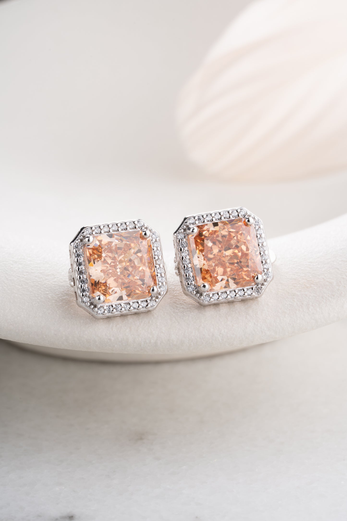 925 Ayar Gümüş Citrine Taşlı Kare Baget Küpe