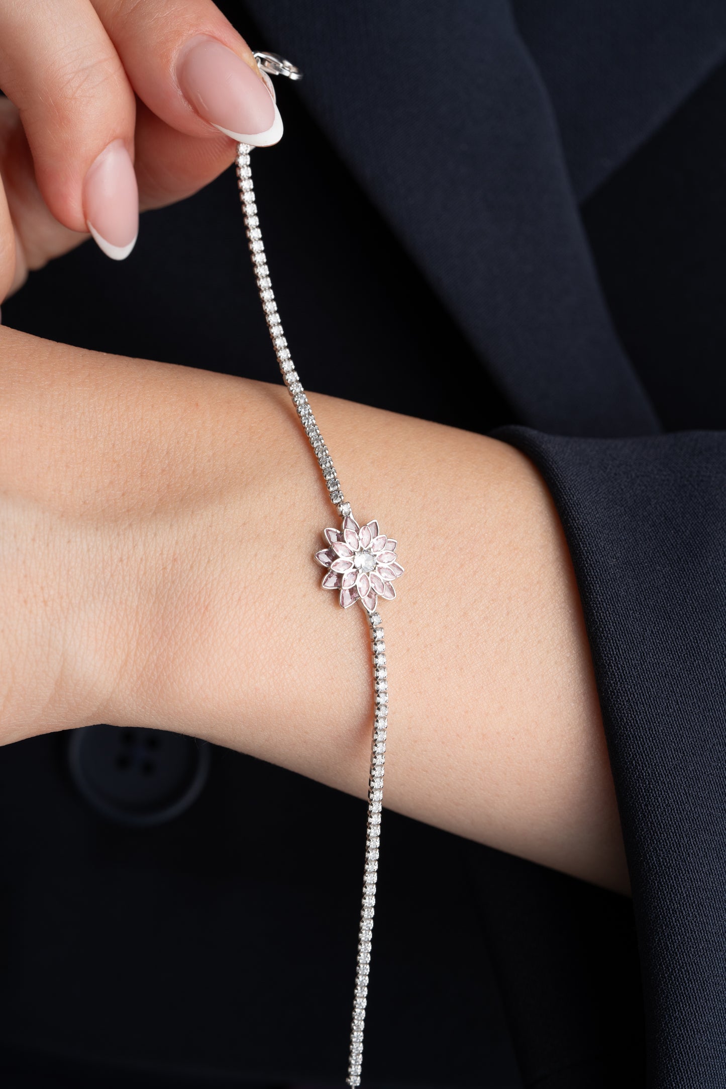 925 Ayar Gümüş Suyolu Zincirli Pembe Lotus Çiçeği Bileklik