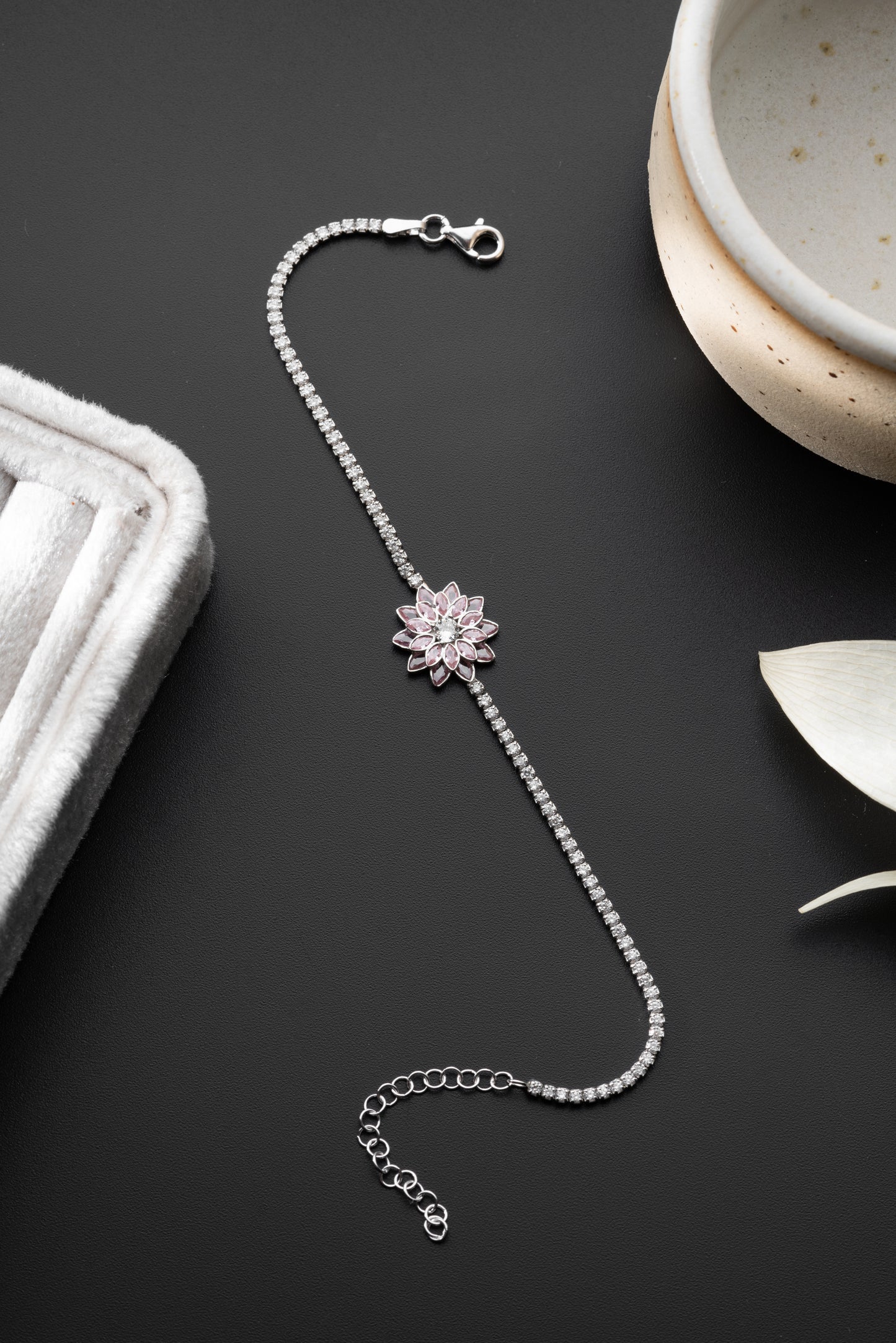 925 Ayar Gümüş Suyolu Zincirli Pembe Lotus Çiçeği Bileklik