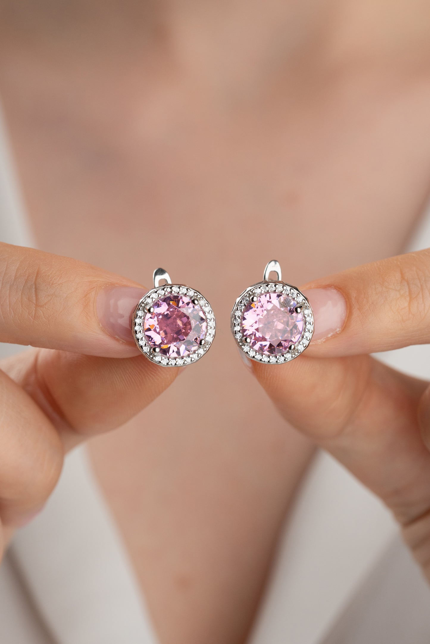 925 Ayar Gümüş Pembe Taşlı  Tek Taş Küpe