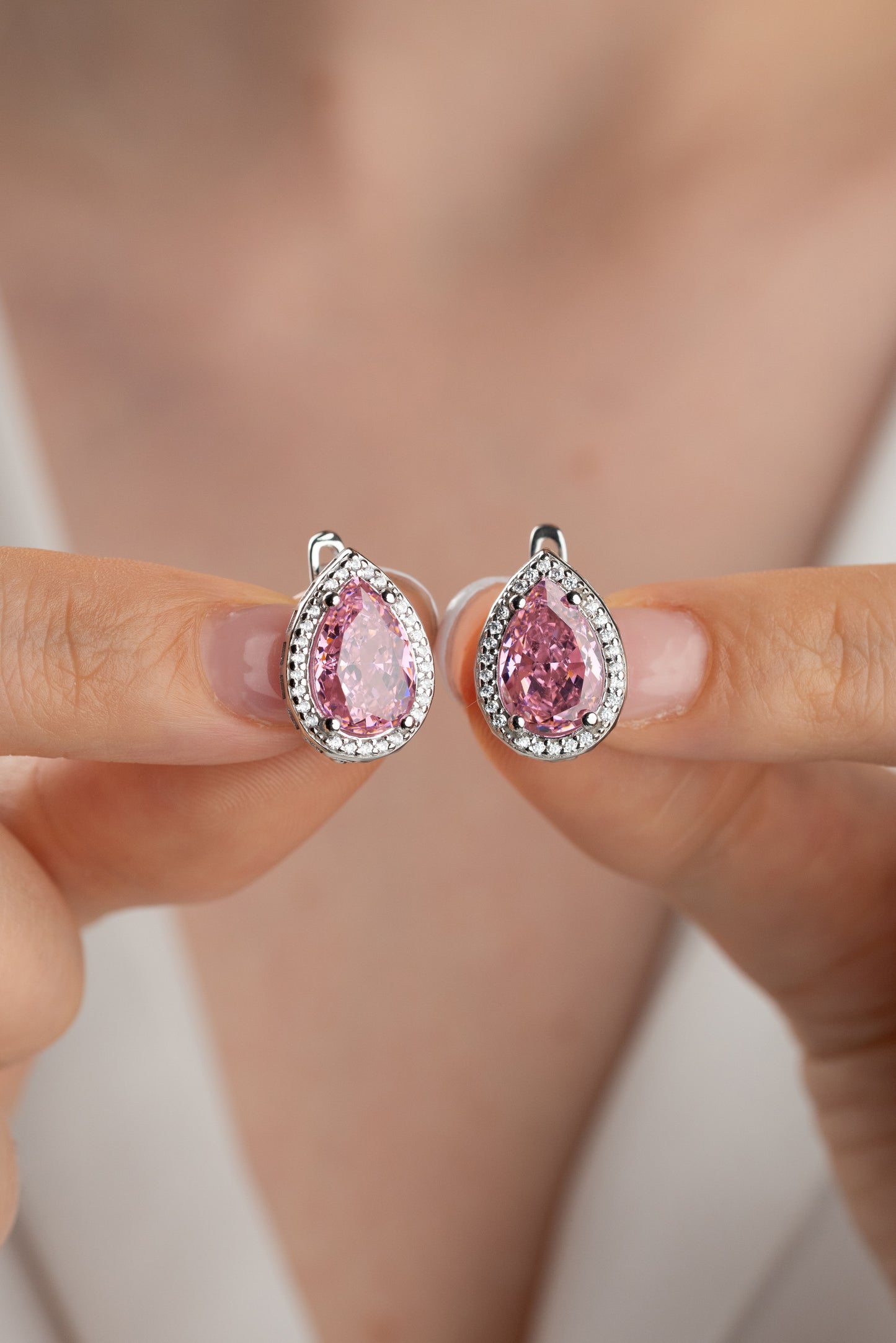 925 Ayar Gümüş Pembe Taşlı Damla Küpe