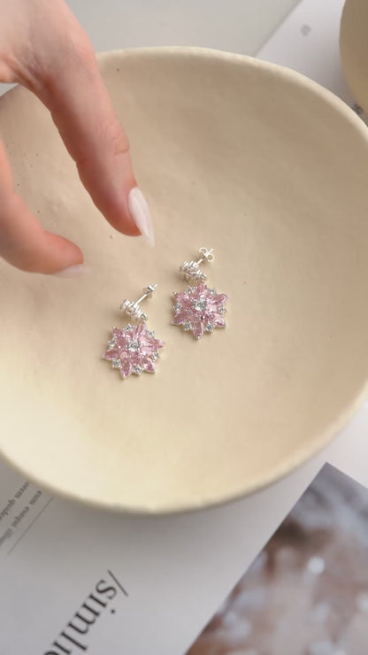 925 Ayar Gümüş Pembe Zirkon Taşlı  Çiçek Küpe