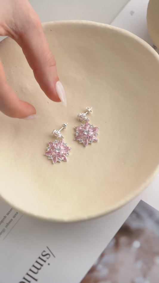 925 Ayar Gümüş Pembe Zirkon Taşlı  Çiçek Küpe