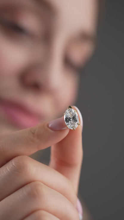 925 Ayar Gümüş Zirkon Oval Taşlı Küpe