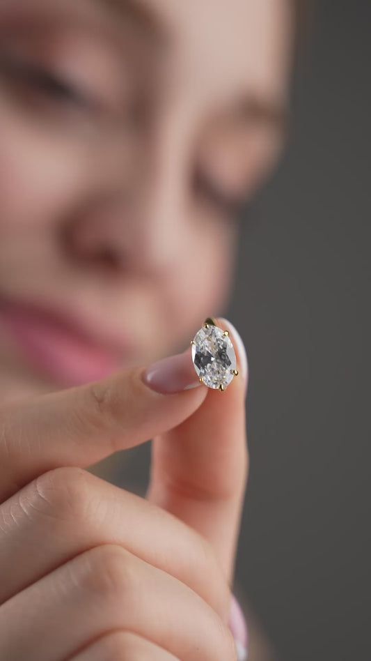 925 Ayar Gümüş Zirkon Oval Taşlı Küpe