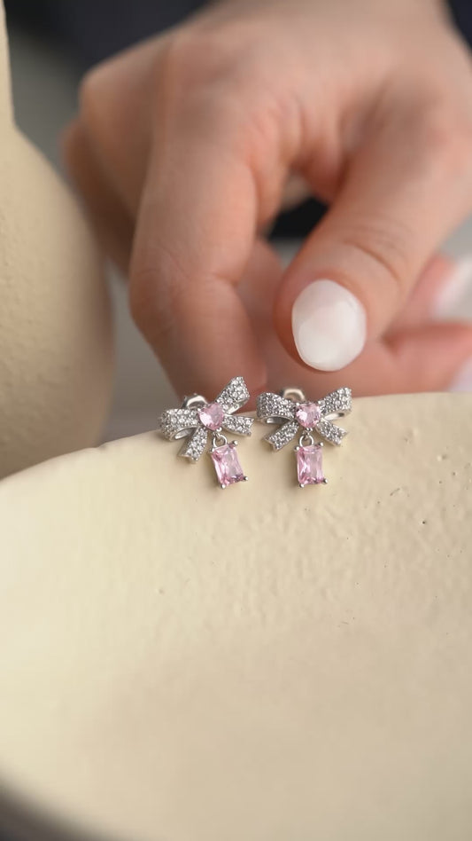 925 Ayar Gümüş Pembe Baget Taşlı Kurdale Küpe